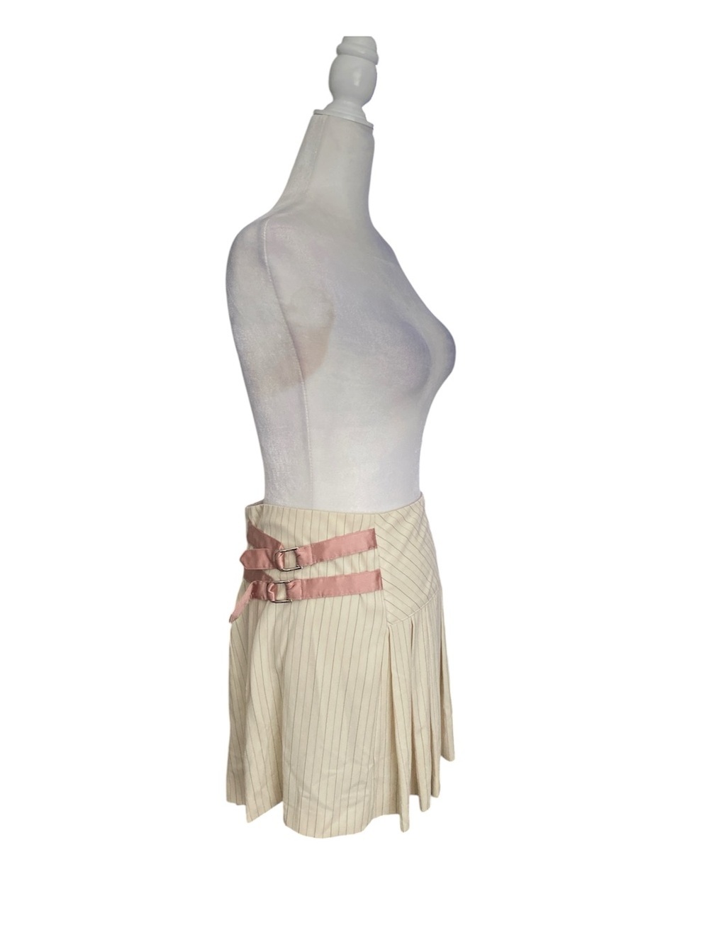 Diane Von furstenburg Cream Pleated Mini Skirt with Pink Buckle Straps - Picture 2 of 8